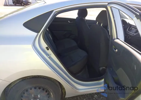 2019 Hyundai Accent Se z USA, uszkodzony, nr VIN 3KPC24A3XKE073264